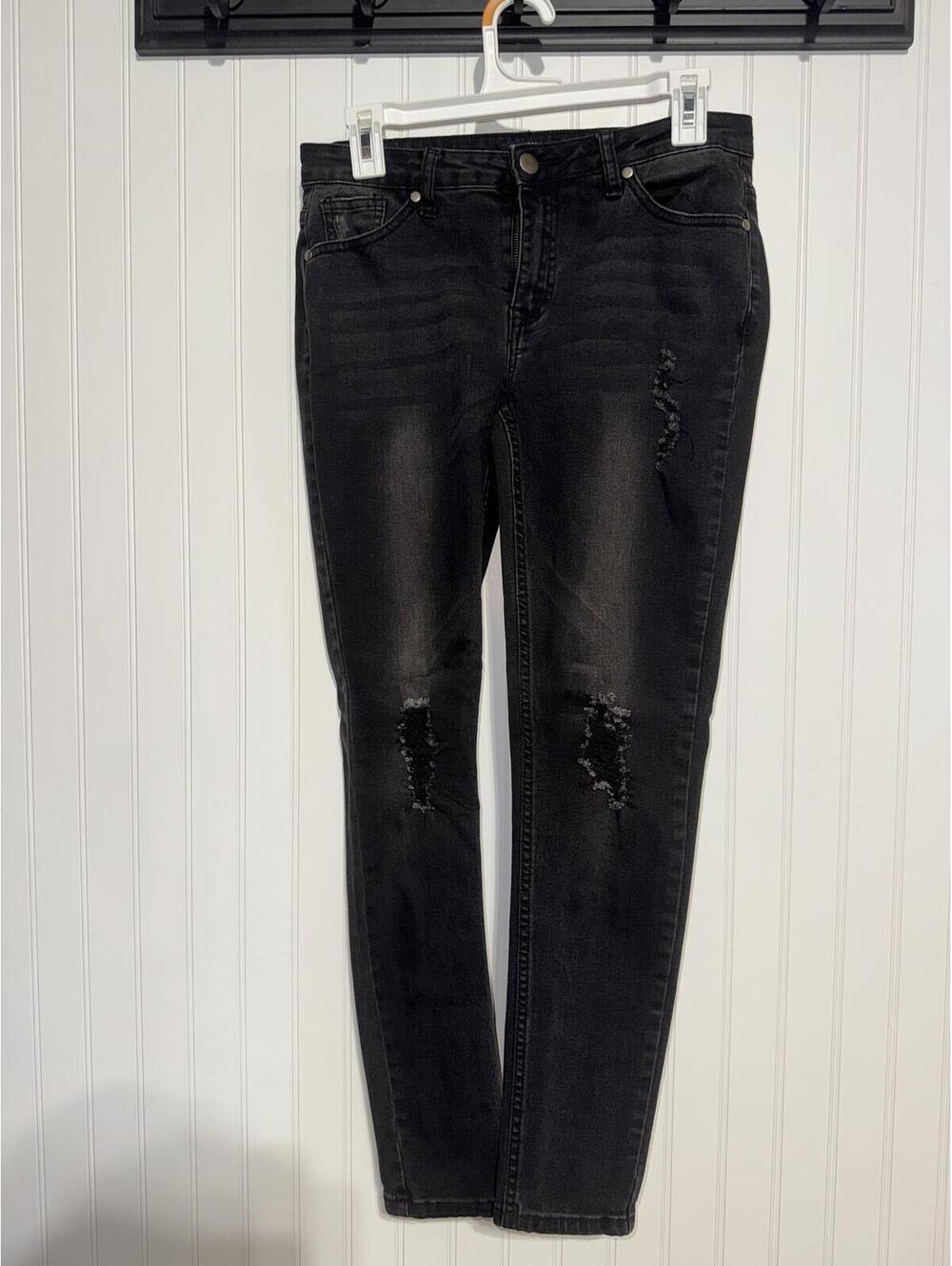 American Bazi Juniors Size 5 Distressed Skinny Jeans Washed Black